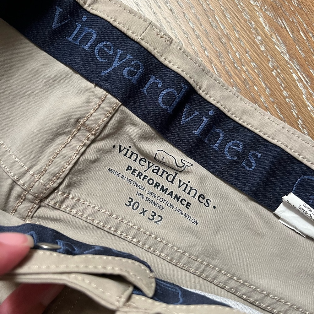 Vineyard Vines 30 X 32 performance pants